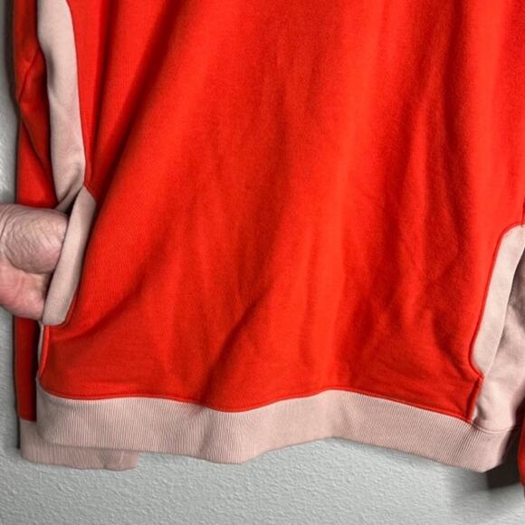 Timberland X-Large Crewneck Sweatshirt with Front Pockets - Picture 8 of 9